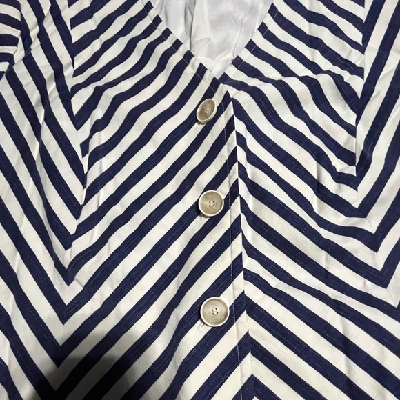 Talbots 3/4 length sleeve button jacket. - Picture 4 of 9